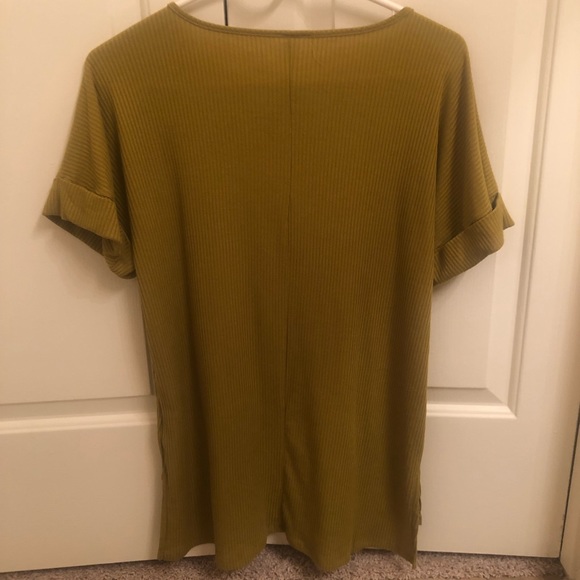 Basic Textured Top - Picture 2 of 5